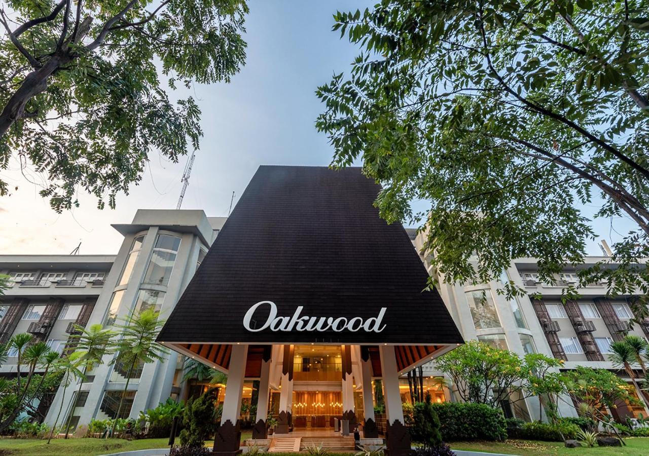 Oakwood Hotel & Apartments Taman Mini Jakarta Exterior photo